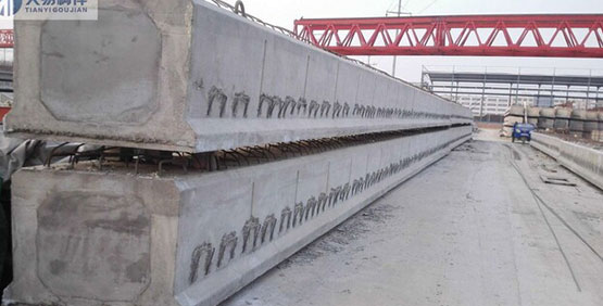 新五線(xiàn)營(yíng)新橋、路河公路二橋改建工程-20米空心橋梁板